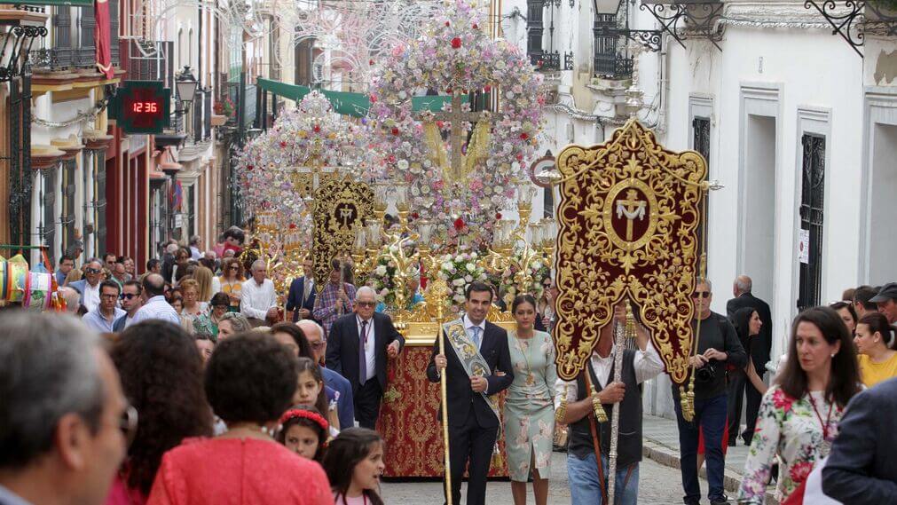 Cruces de Mayo de Bonares
Fuente: huelvainformacion.es